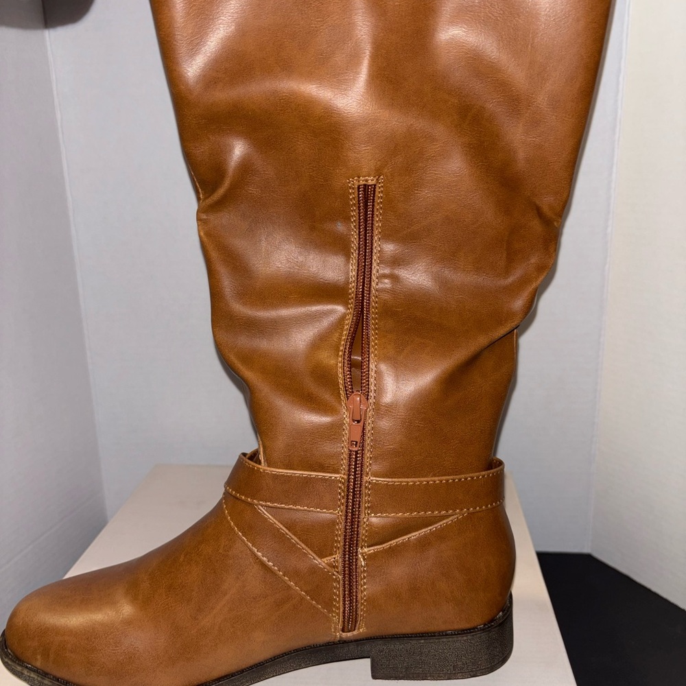 JustFab Nacita Flat Boots Cognac Size 10
